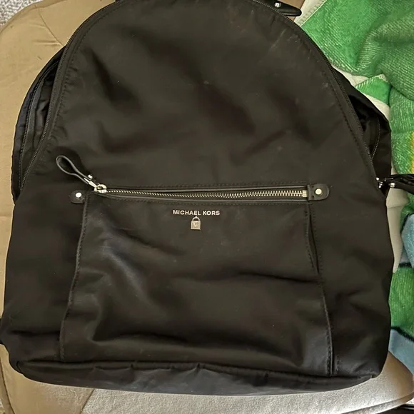 Lightly used Large Michael Khors backpack Michael Kors | Bags | Michael Kors Abbey Large Logo Cargo  main image 3